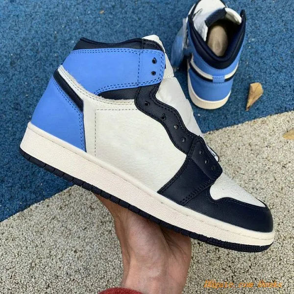 Jumpman 1 1s OG Basketball Shoes Mens Women University Blue UNC Hyper Royal Bred Patent Black Toe DARK MOCHA Twist Tan Gum Linen Smoke Grey Diamond Shorts Men Sneakers